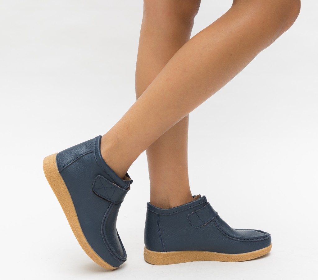 Pantofi dama casual albastri de toamna realizati din piele naturala cu inchidere cu scai Debir
