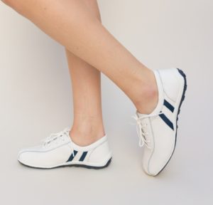 Pantofi albi office cu sireturi extrem de comozi realizati din piele naturala Destini