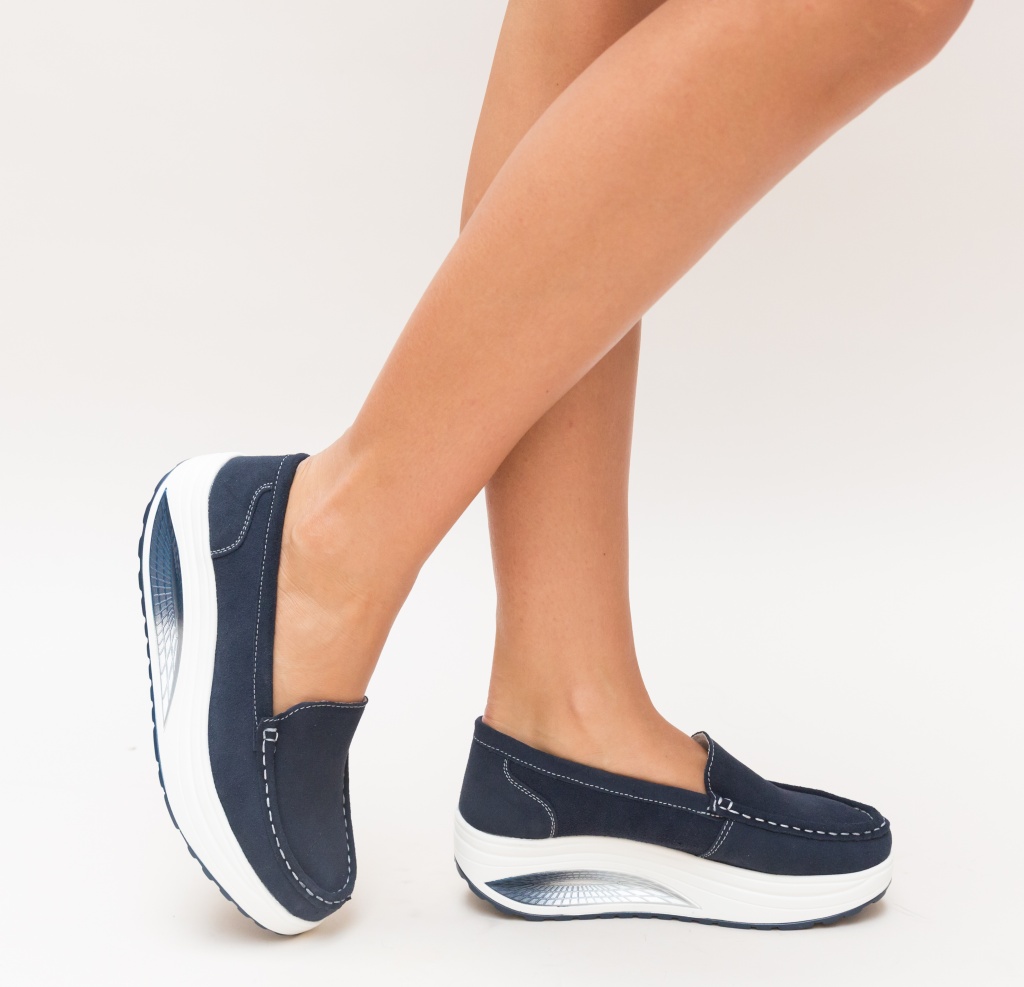 Pantofi casual bleumarin slip-on cu talpa inalta de 5cm confectionati din piele intoarsa de calitate Drigo