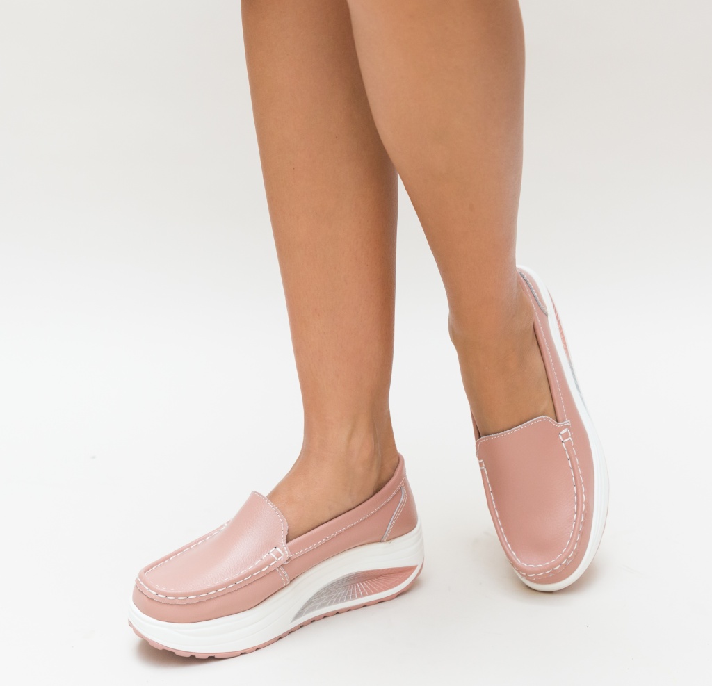 Pantofi casual roz slip-on cu talpa inalta de 5cm confectionati din piele intoarsa de calitate Drigo