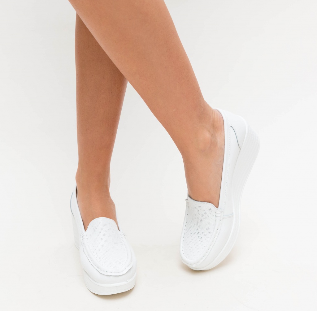 Pantofi albi slip-on cu platforma inalta de 6cm confectionati din piele naturala Ely