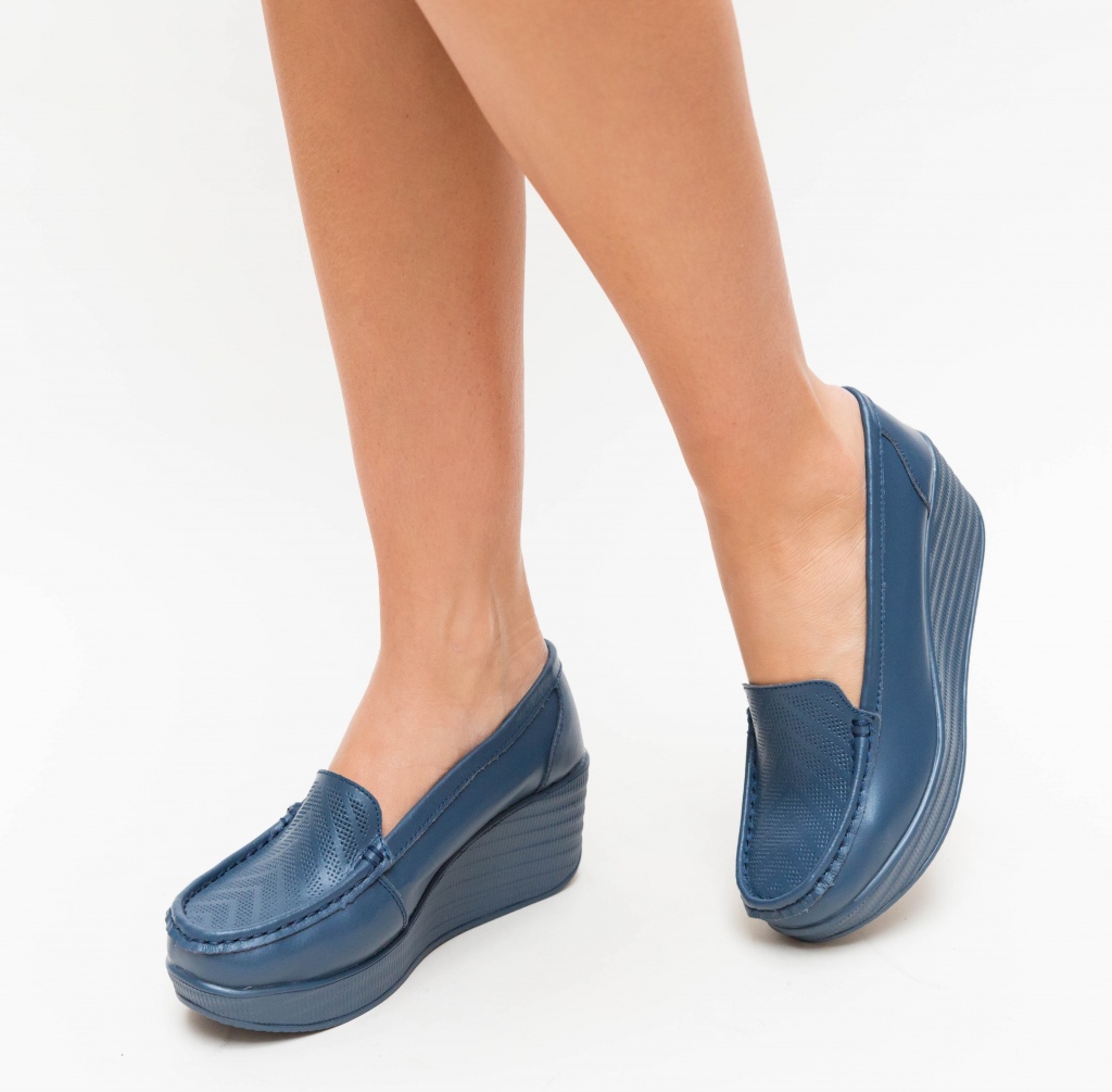 Pantofi bleumarin slip-on cu platforma inalta de 6cm confectionati din piele naturala Ely