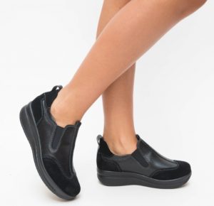 Pantofi dama negri de tip slip on cu platforma ascunsa realizati din piele Forst