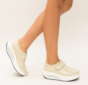 Pantofi dama casual bej din piele naturala si platforma de 4 cm Juko
