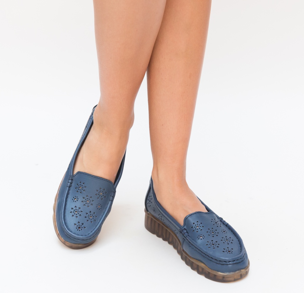 Pantofi dama albastri slip-on casual realizati din piele naturala cu perforatii Omelo