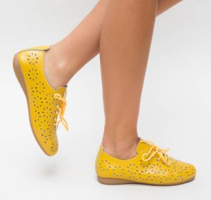 Pantofi de zi casual galbeni cu perforatii realizati din piele naturala Progo