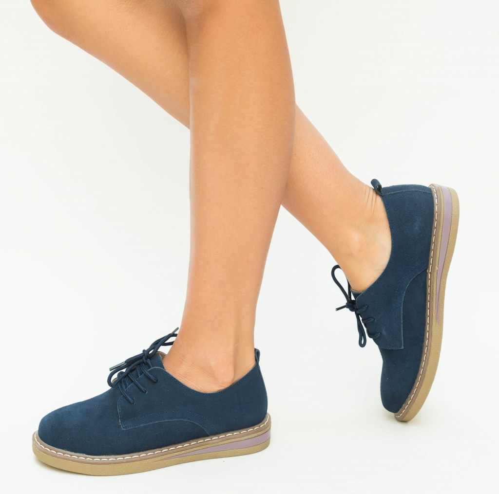 Pantofi bleumarin cu sireturi pentru office realizati din piele naturala intoarsa Romena