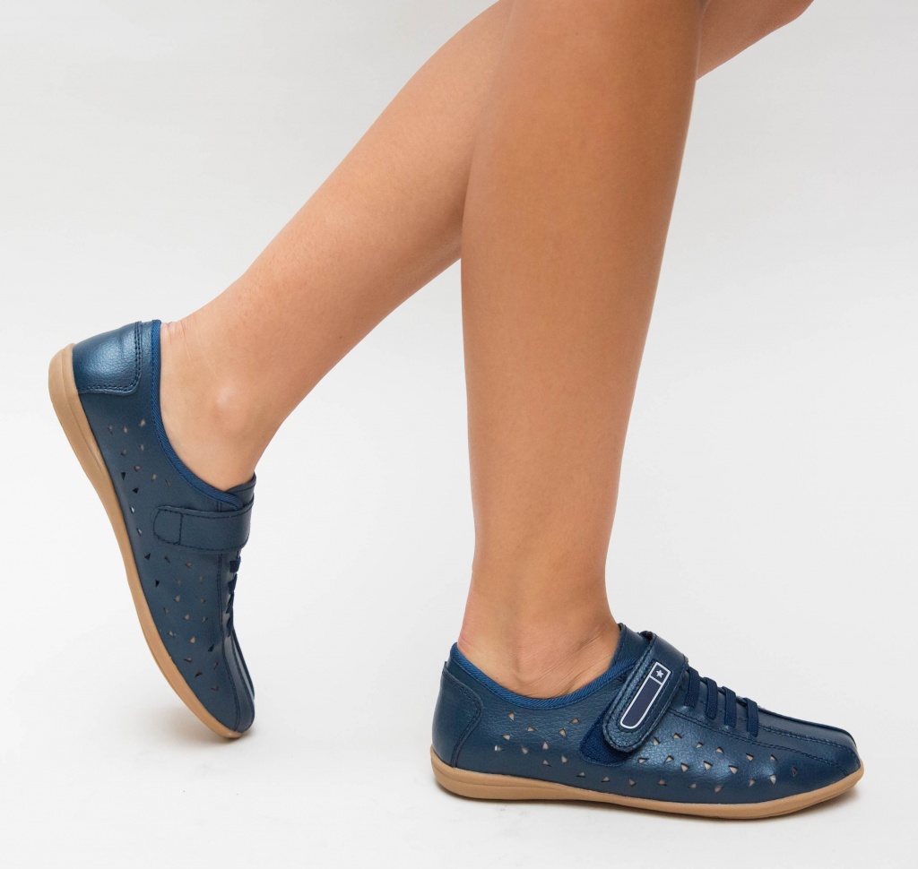 Pantofi casual albastri ieftini cu perforatii potriviti pentru tinute lejere de toamna Vinio