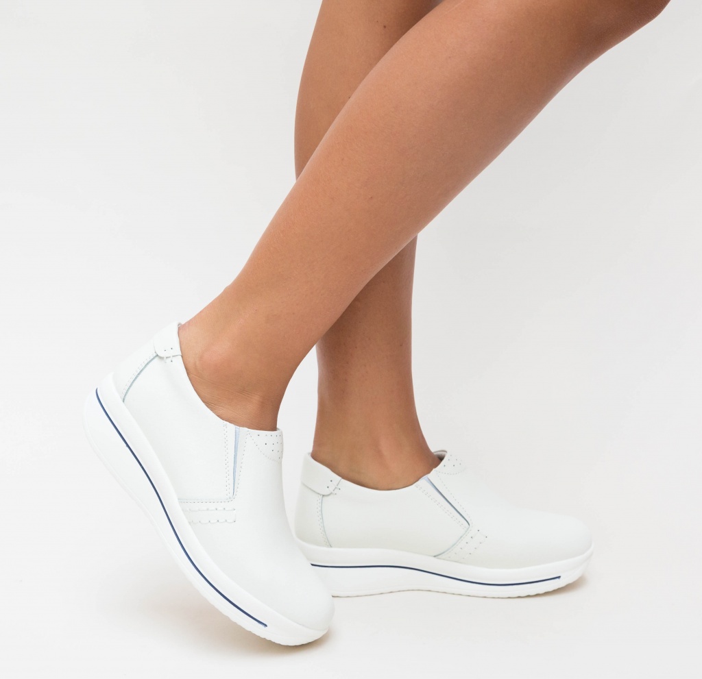 Pantofi albi casual de tip slip-on cu platforma inalta pentru tinute de zi cu zi Zinga