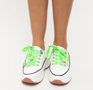 Pantofi sport albi de toamna tip tenisi prevazuti cu sireturi colorate Sedy
