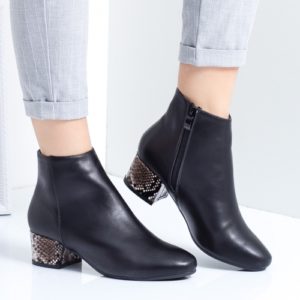 Botine negre elegante de dama cu toc imprimeu reptila mic de 4.5cm din piele ecologica Inima